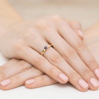 Pierścionek Złoty pr 585 Szafir 0.15 ct
W222-585-S0.15-BD