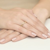 Pierścionek Złoty pr 585 Zaręczynowy Diament 0.07 ct
W096-585-B0.07-BD